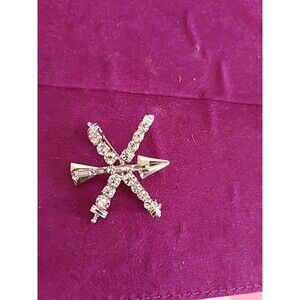 Brooch Arrow Rhinestones Clear Transparent Colorless 1 1/4"